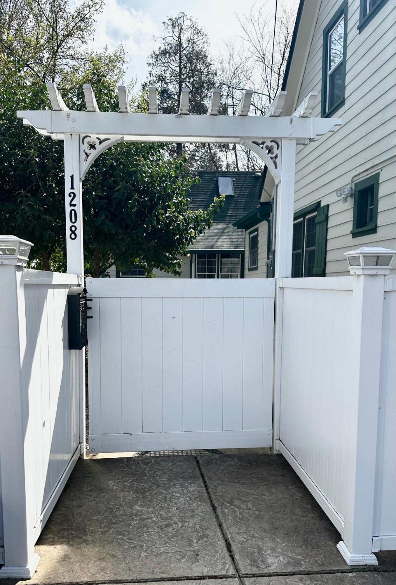 Near Downtown- Kitchen-Washerdryer-Parking Medford Exterior foto