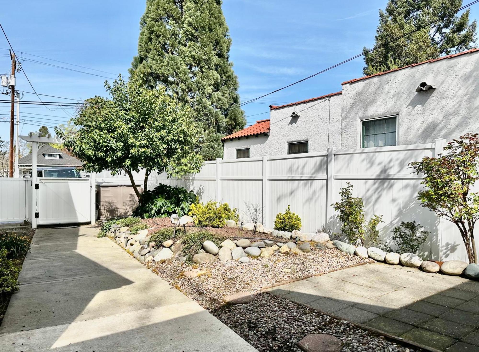 Near Downtown- Kitchen-Washerdryer-Parking Medford Exterior foto